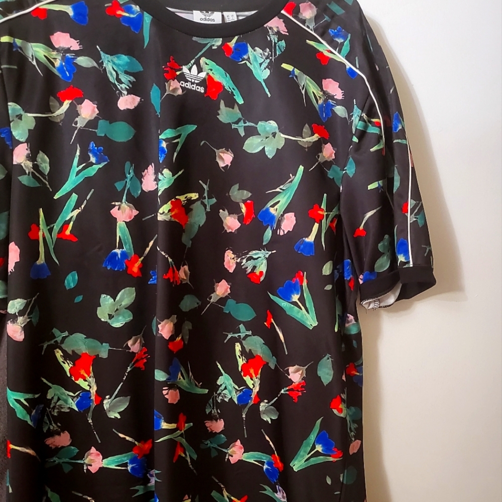 Adidas Tshirt dres